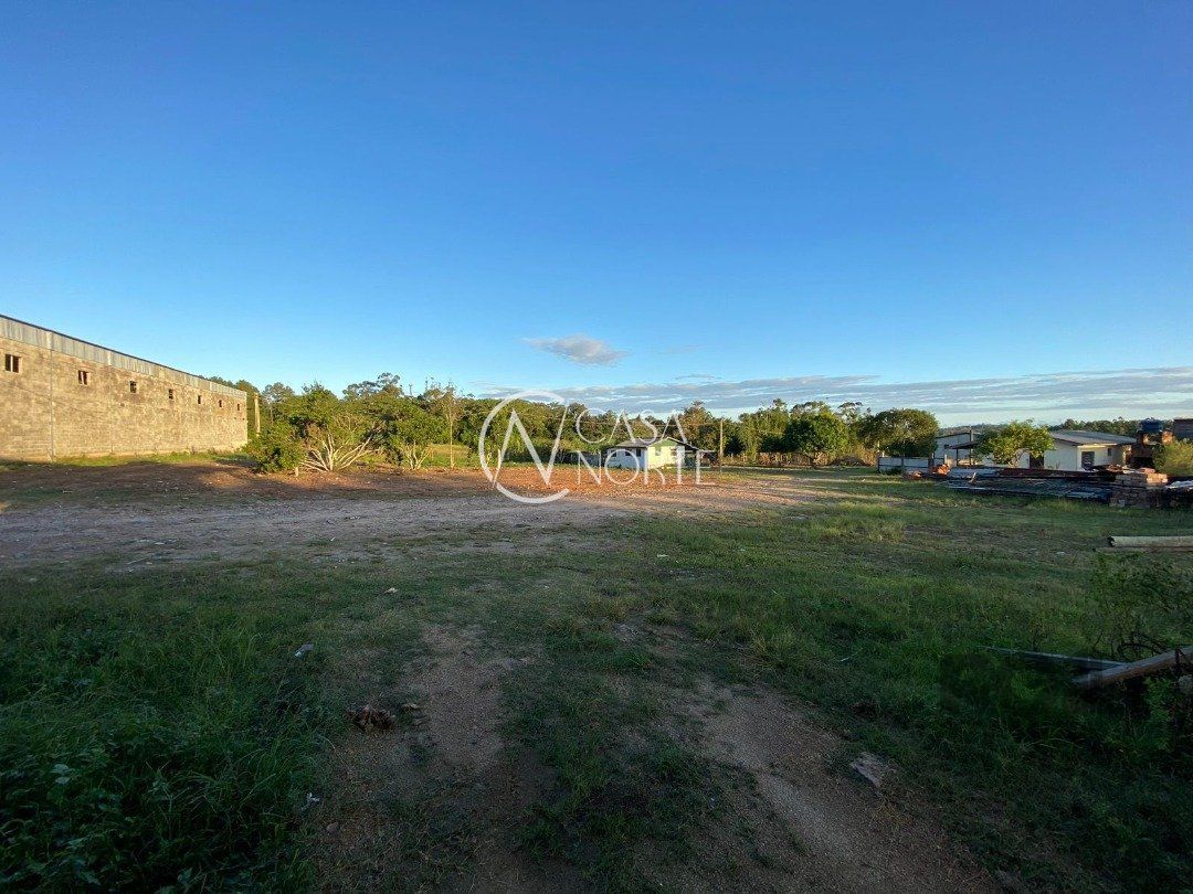 Pavilhão à venda , 1000m², Avenida Edgar Pires de Castro no bairro Lageado em Porto Alegre