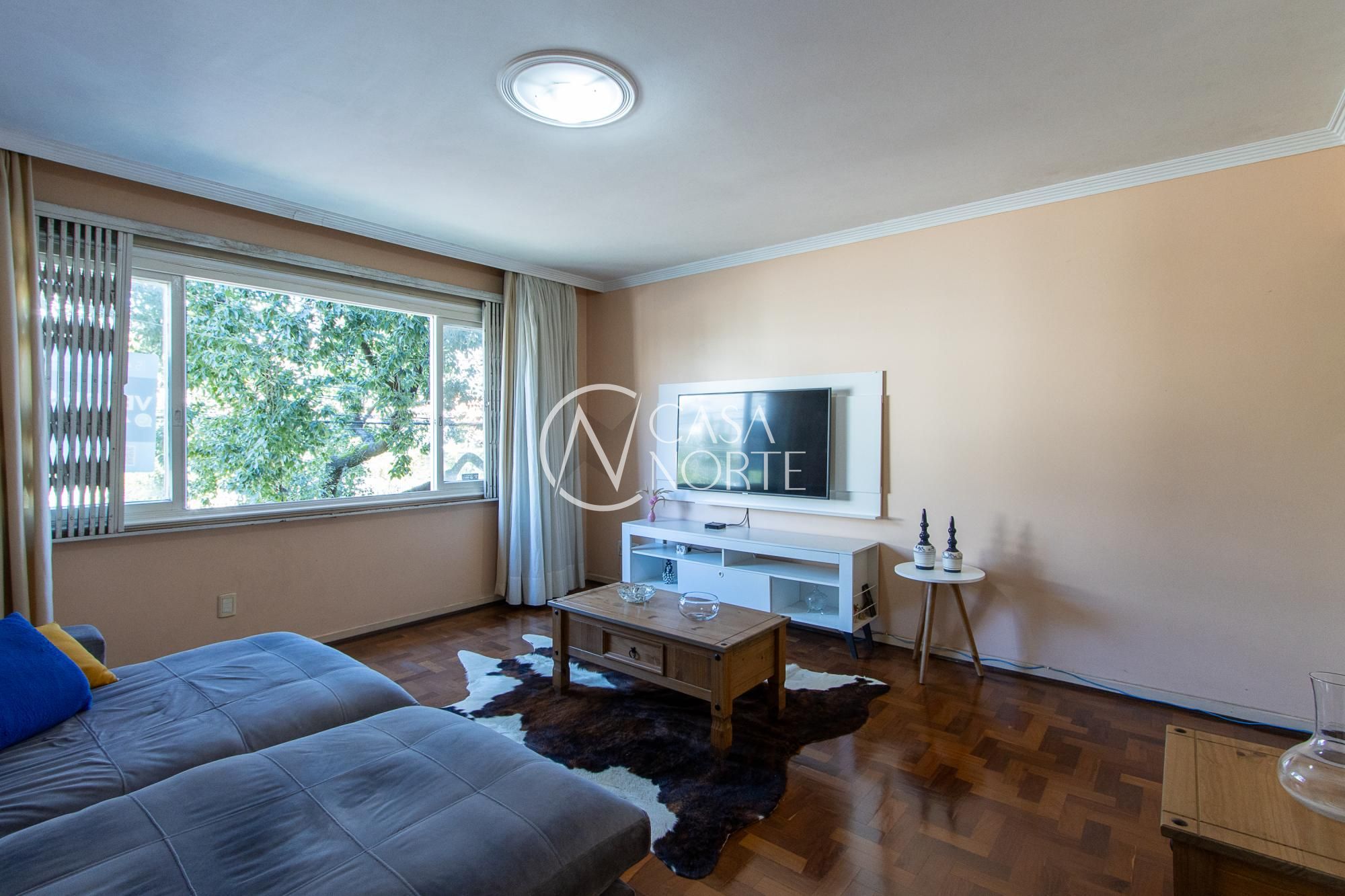 Apartamento à venda com 4 quartos, 132m², 1 suíte, 1 vaga, Rua Miguel Couto no bairro Menino Deus em Porto Alegre