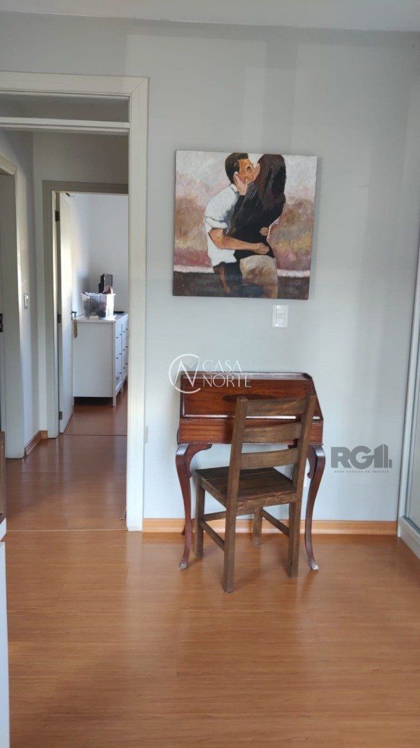 Casa de Condomínio à venda com 3 quartos, 118m², 1 suíte, 2 vagas, Avenida Cai no bairro Cristal em Porto Alegre