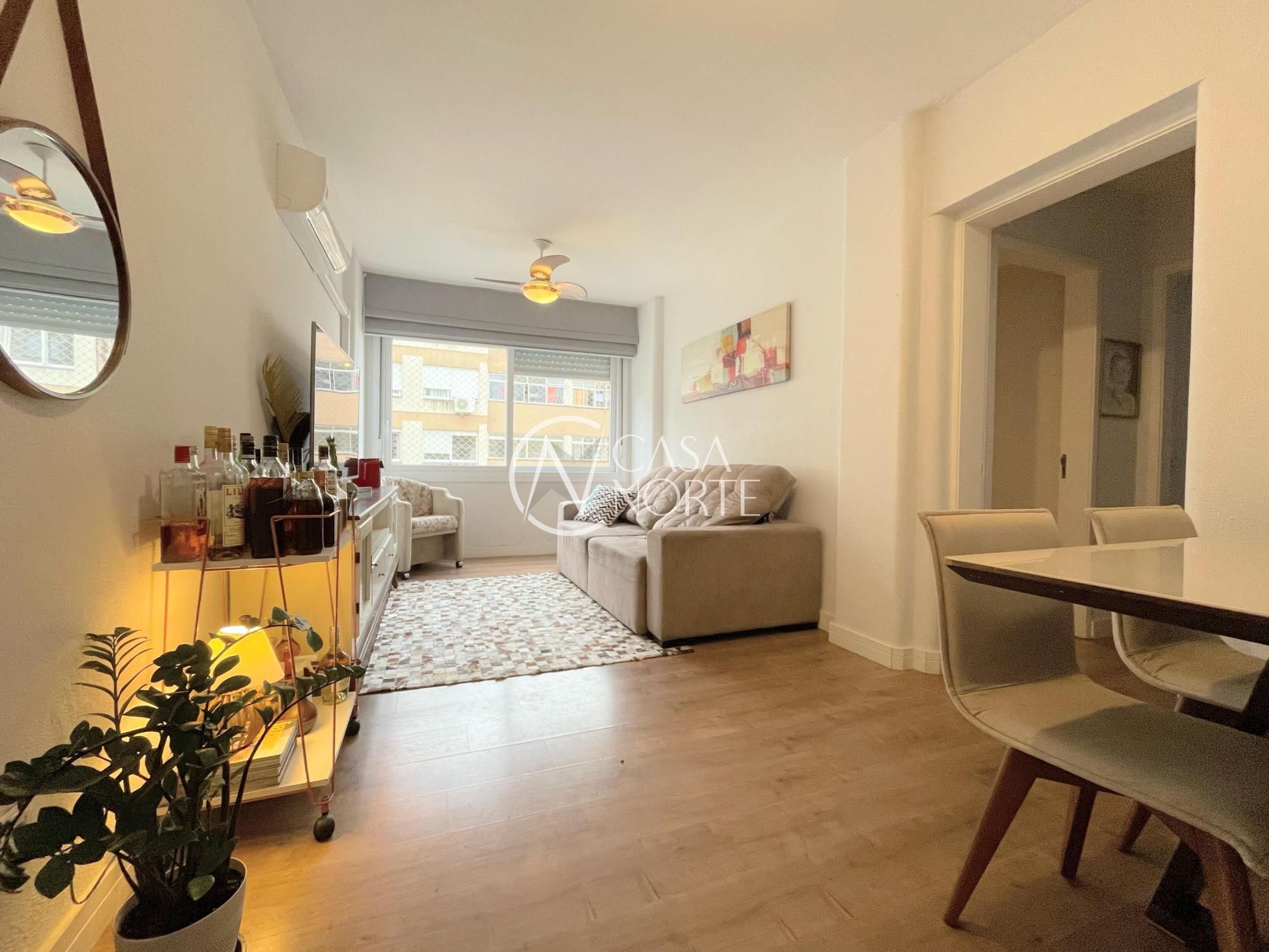 Apartamento à venda com 2 quartos, 79m², 1 vaga, Avenida Guaíba no bairro Vila Assunção em Porto Alegre