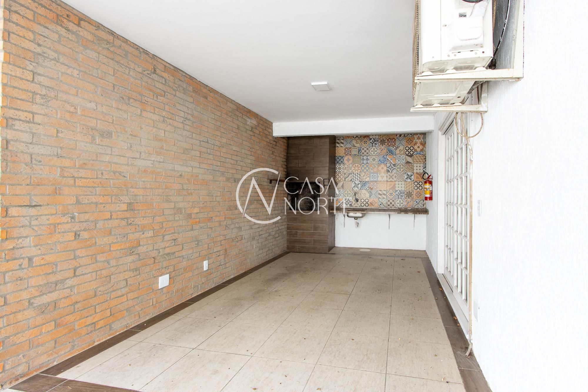 Casa de Condomínio à venda com 3 quartos, 177m², 1 suíte, 2 vagas, Rua General Tadeusz Kosciuszko no bairro Jardim Isabel em Porto Alegre