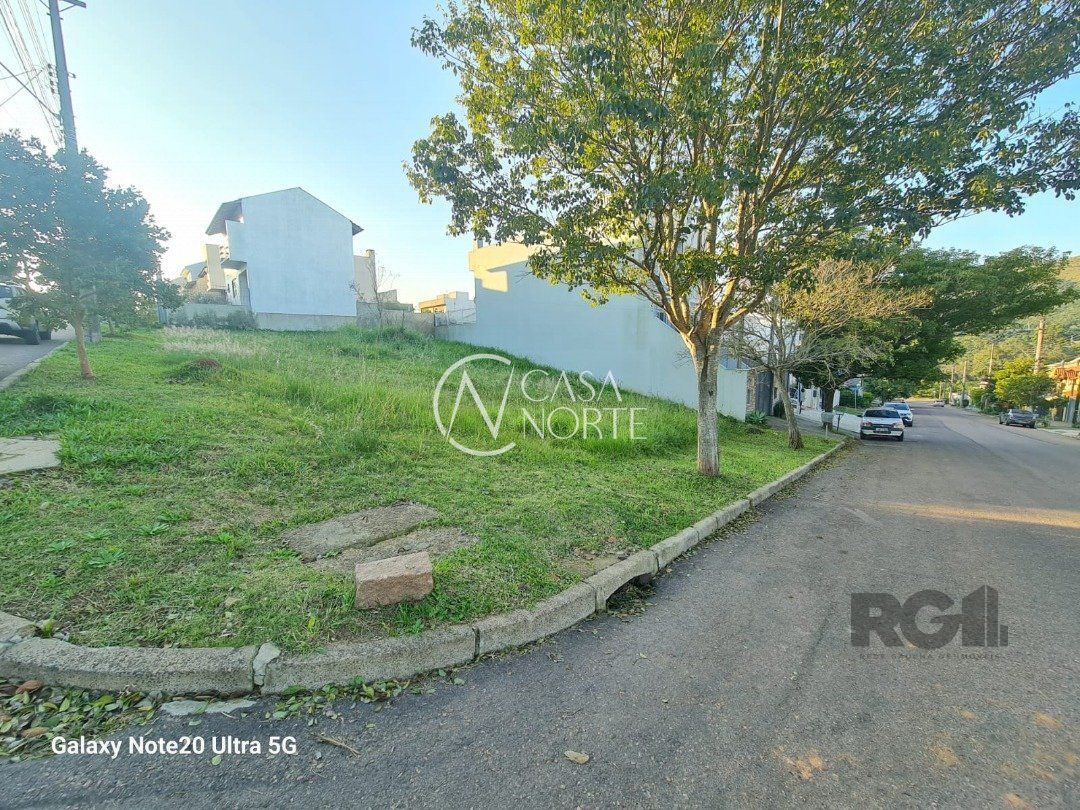 Terreno à venda  com 210m², Avenida Altos do Santa Rita no bairro Aberta dos Morros em Porto Alegre