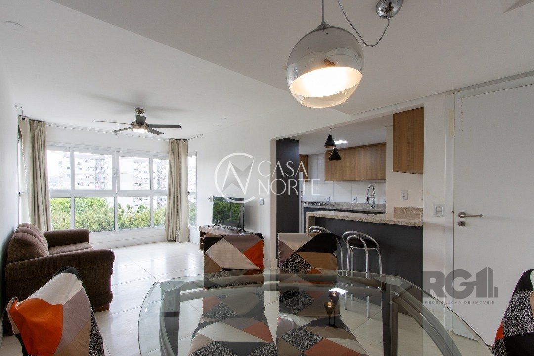 Apartamento à venda com 2 quartos, 71m², 1 suíte, 2 vagas, Rua Coronel Aristides no bairro Camaquã em Porto Alegre