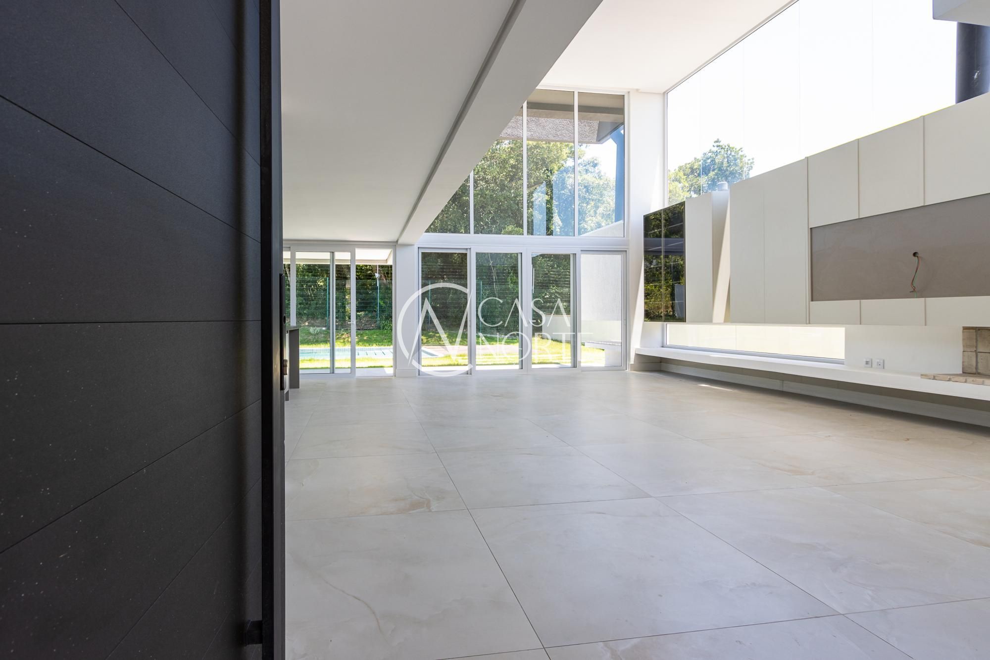 Casa de Condomínio à venda com 4 quartos, 300m², 4 suítes, 4 vagas, Estrada das Três Meninas no bairro Alphaville em Porto Alegre