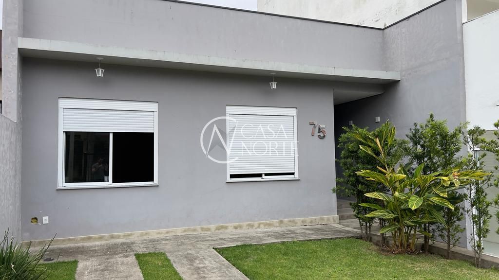 Casa à venda com 2 quartos, 98m², 1 suíte, 3 vagas, Rua Sargento Bruno Feldmann no bairro Guarujá em Porto Alegre