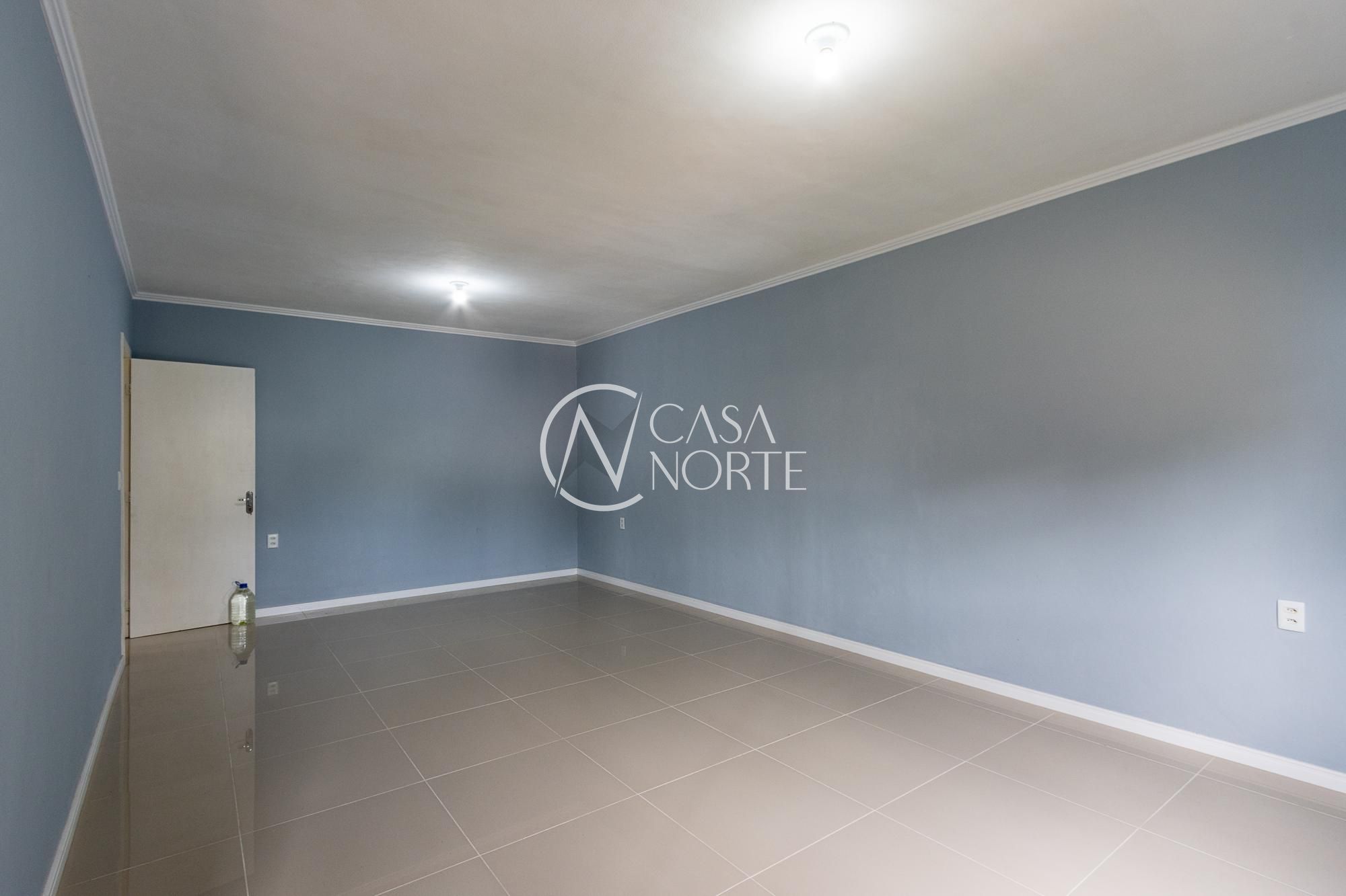 Casa à venda com 4 quartos, 250m², 1 suíte, 2 vagas, Rua Monte Castelo no bairro Cavalhada em Porto Alegre