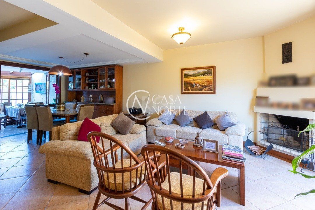 Casa de Condomínio à venda com 4 quartos, 317m², 3 suítes, 2 vagas, Rua Padre João Batista Reus no bairro Vila Conceição em Porto Alegre