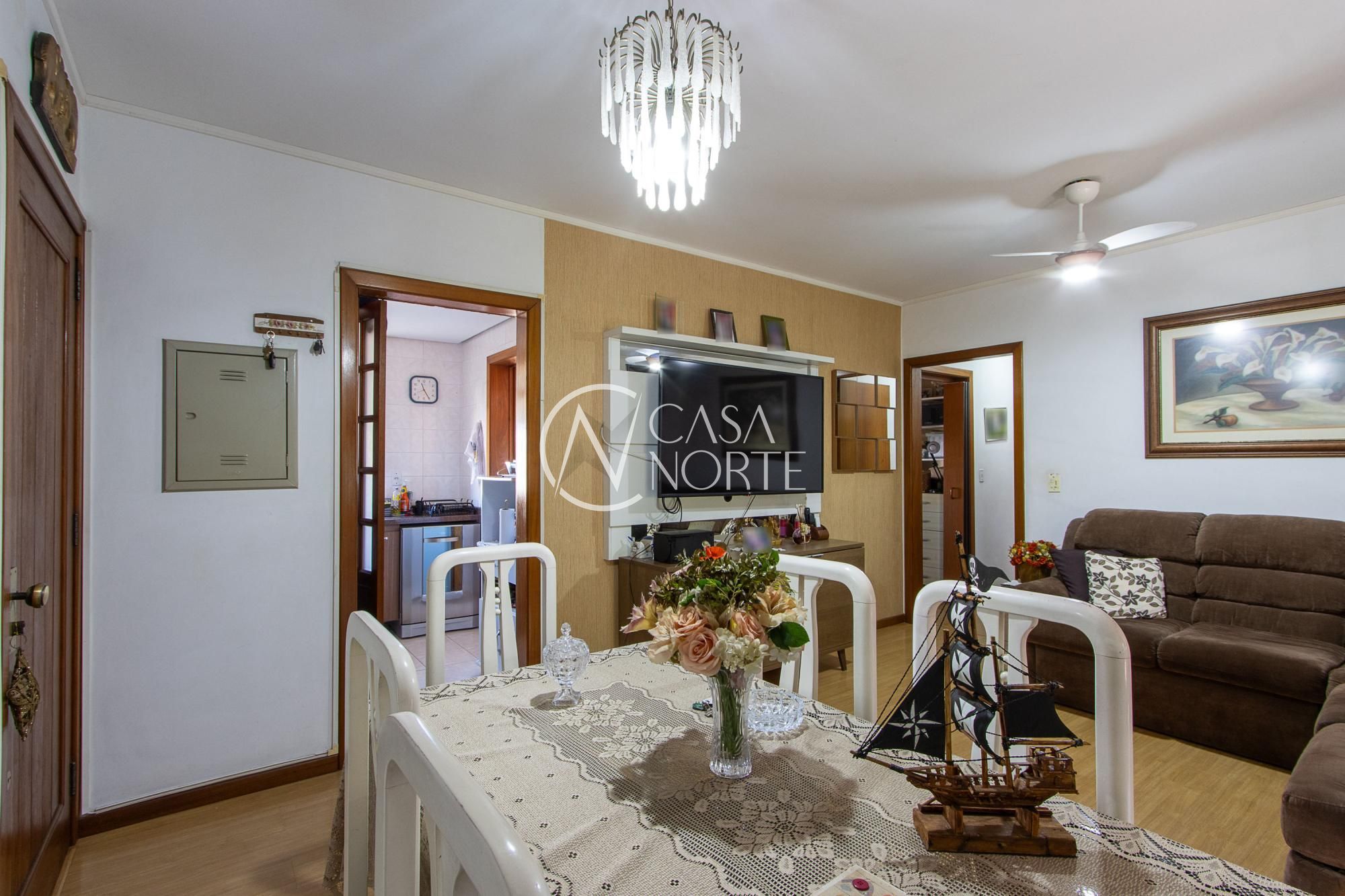 Apartamento à venda com 2 quartos, 90m², 1 suíte, 1 vaga, Rua Irmão Geraldo no bairro Vila João Pessoa em Porto Alegre