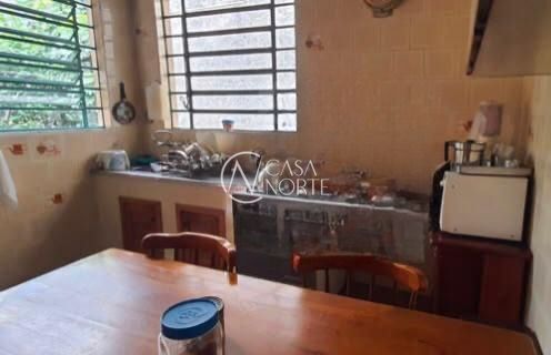 Casa à venda com 3 quartos, 100m², 3 vagas, Rua Dona Sebastiana no bairro São João em Porto Alegre