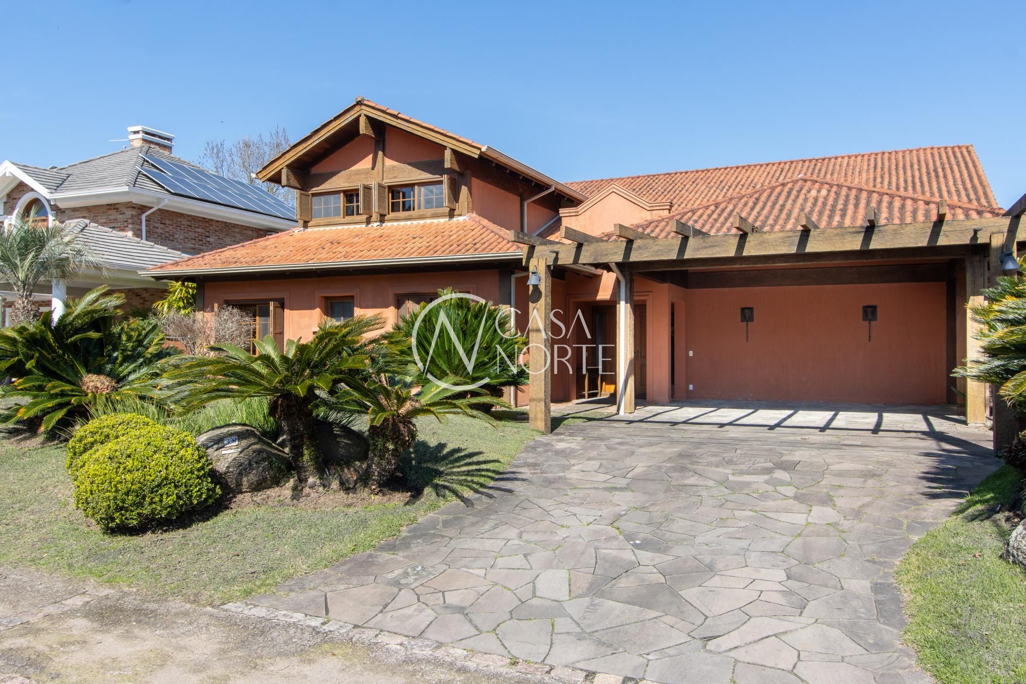Casa de Condomínio à venda com 4 quartos, 596m², 4 suítes, 5 vagas, Avenida Juca Batista no bairro Belém Novo em Porto Alegre