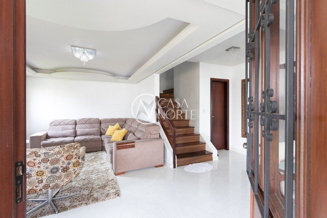 Casa de Condomínio à venda com 3 quartos, 157m², 1 suíte, 4 vagas, Rua Louro no bairro Hípica em Porto Alegre