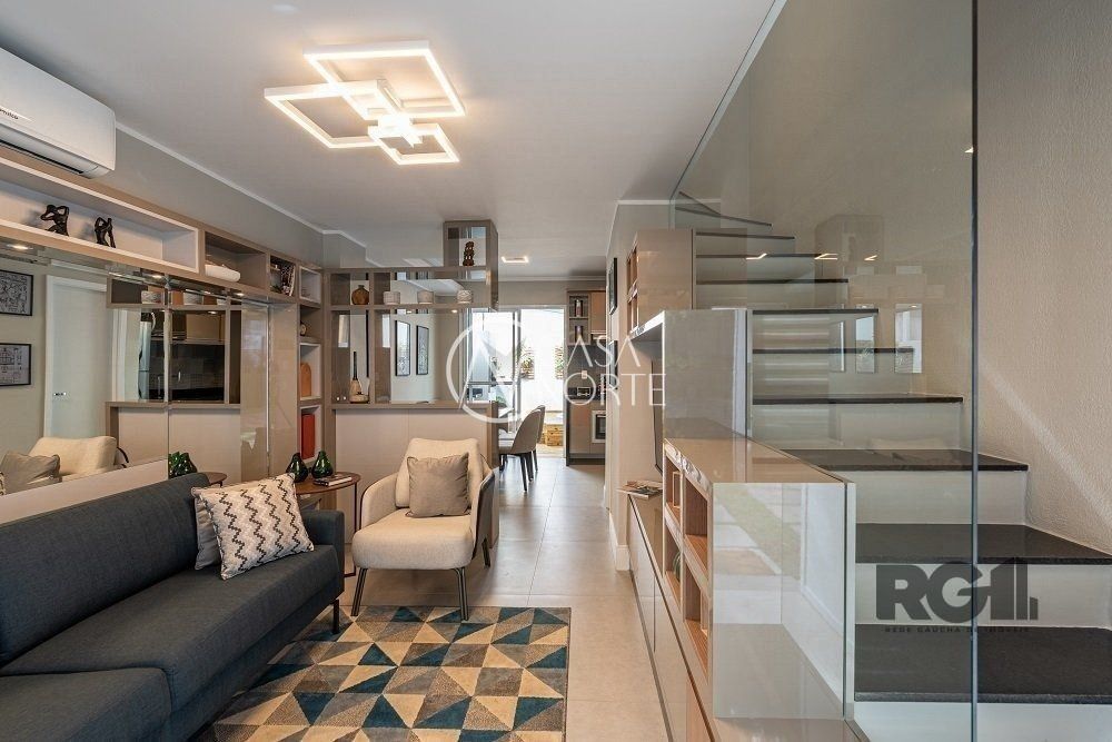 Casa de Condomínio à venda com 2 quartos, 58m², 1 vaga, Estrada Cristiano Kraemer no bairro Vila Nova em Porto Alegre