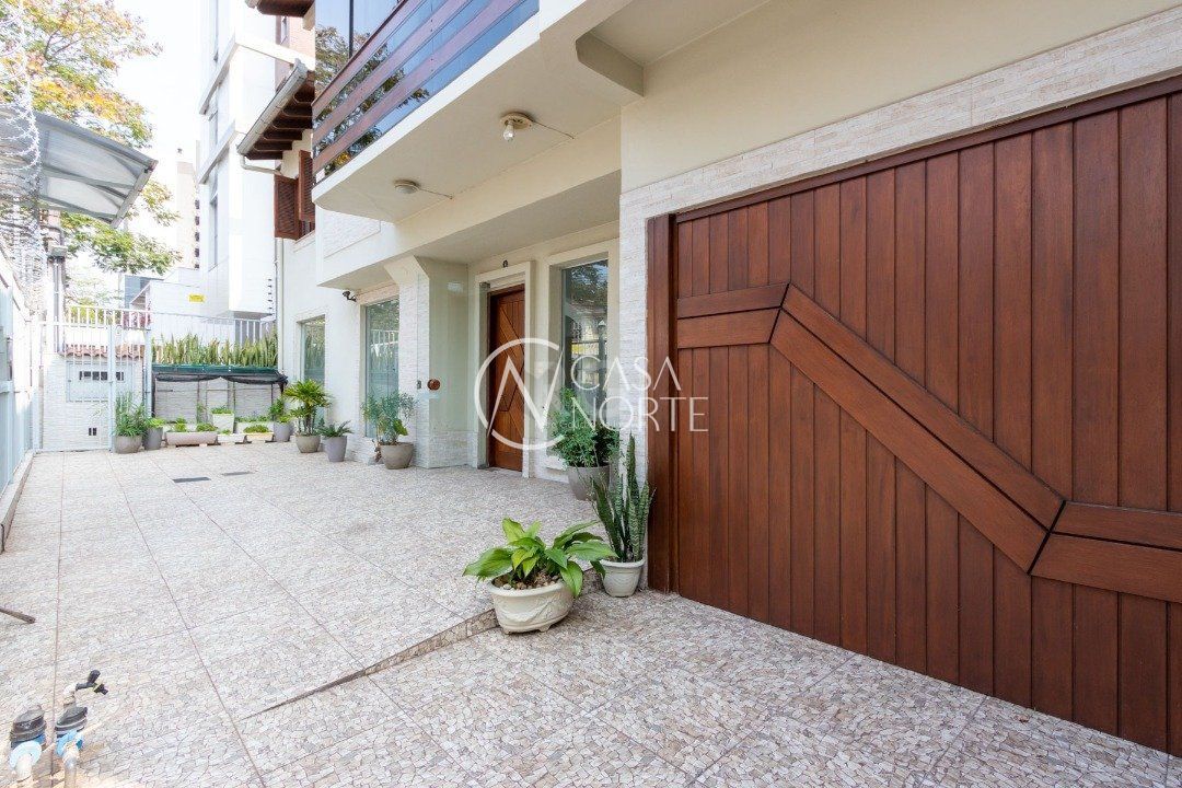 Prédio Comercial à venda , 215m², Rua Dona Augusta no bairro Menino Deus em Porto Alegre