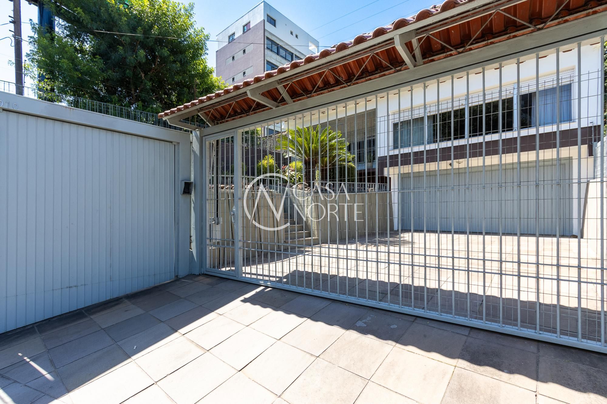 Casa à venda com 4 quartos, 200m², 2 suítes, 5 vagas, Rua Doutor Campos Velho no bairro Cristal em Porto Alegre