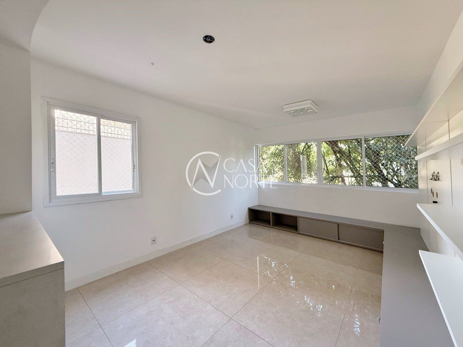 Apartamento à venda com 2 quartos, 63m², 1 suíte, 1 vaga, Avenida Otto Niemeyer no bairro Tristeza em Porto Alegre