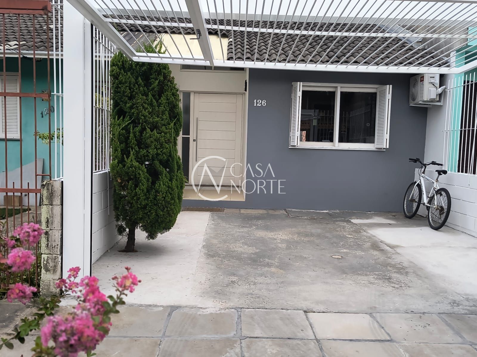 Casa à venda com 2 quartos, 75m², 1 suíte, 3 vagas, Rua Alexio Fagherazzi no bairro Aberta dos Morros em Porto Alegre