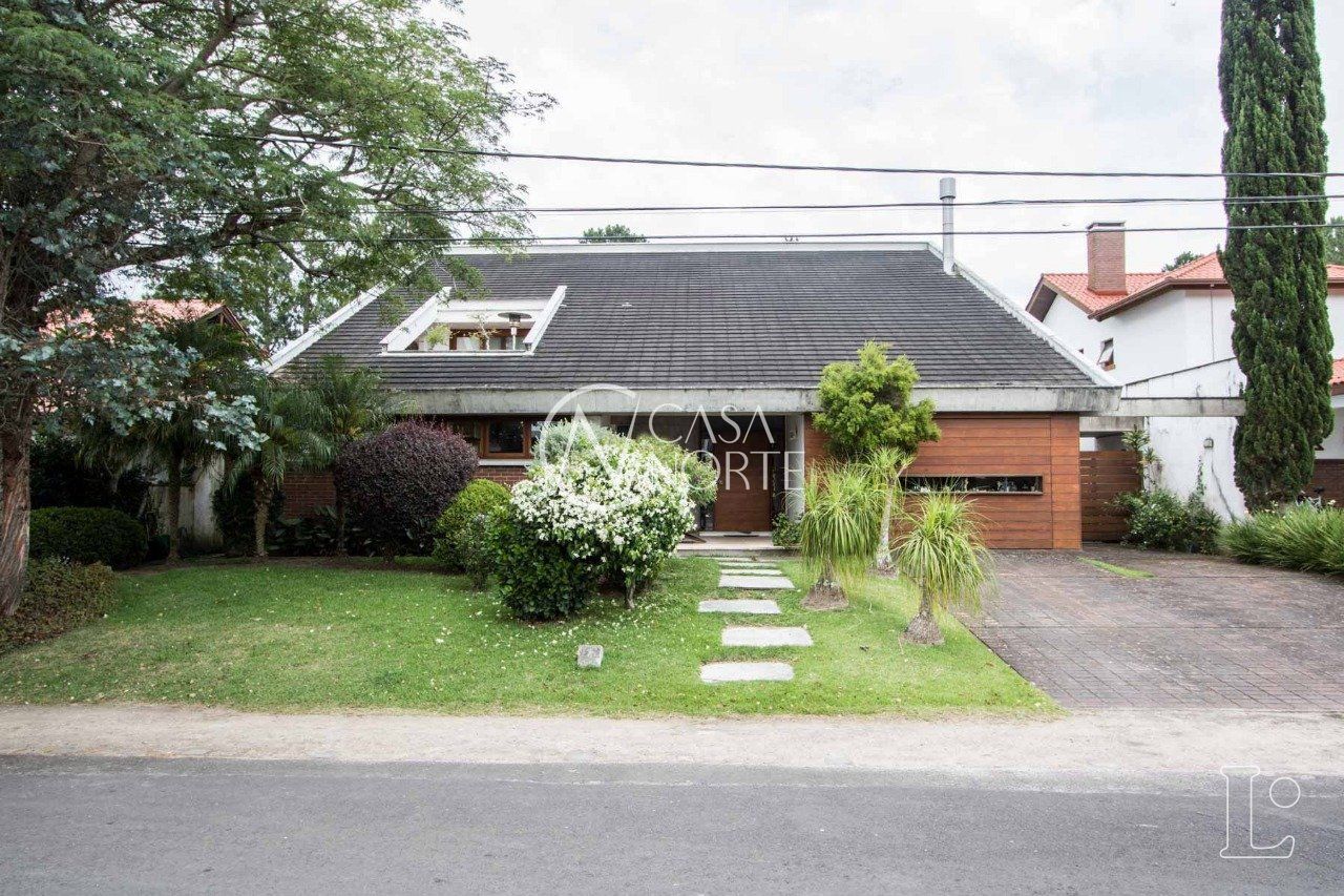 Casa de Condomínio à venda com 4 quartos, 435m², 3 suítes, 2 vagas, Avenida Juca Batista no bairro Chapéu do Sol em Porto Alegre