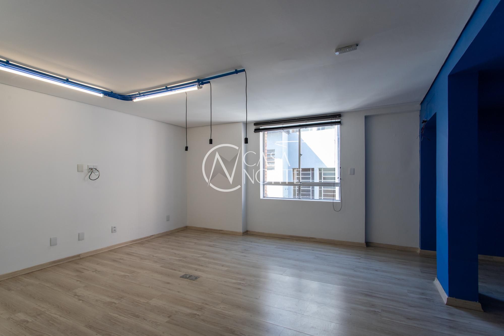 Conjunto Comercial à venda com 6 quartos, 43m², Avenida Alberto Bins no bairro Independência em Porto Alegre