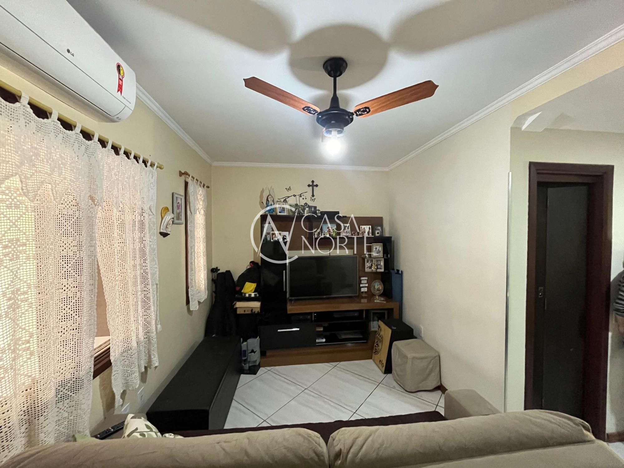 Casa à venda com 2 quartos, 85m², 1 vaga, Rua Pedro da Silva Nava no bairro Aberta dos Morros em Porto Alegre