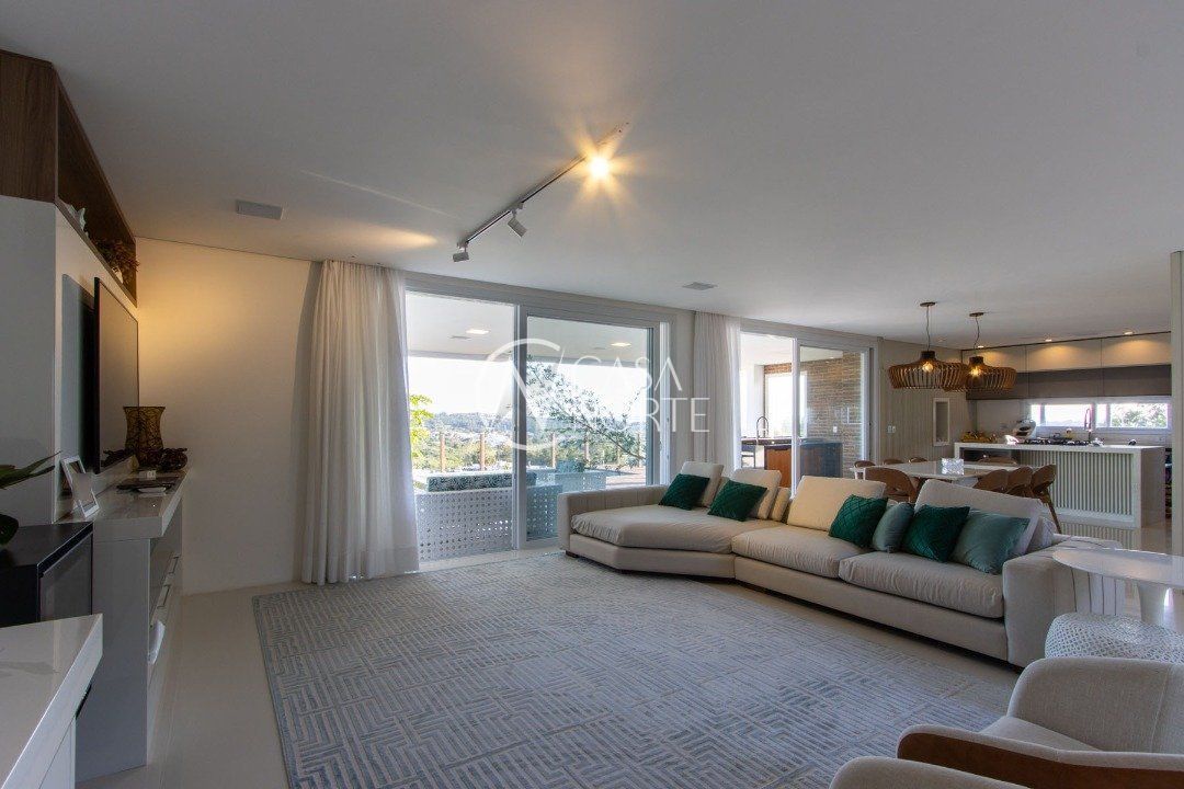 Casa de Condomínio à venda com 3 quartos, 340m², 3 suítes, 4 vagas, Estrada das Três Meninas no bairro Vila Nova em Porto Alegre
