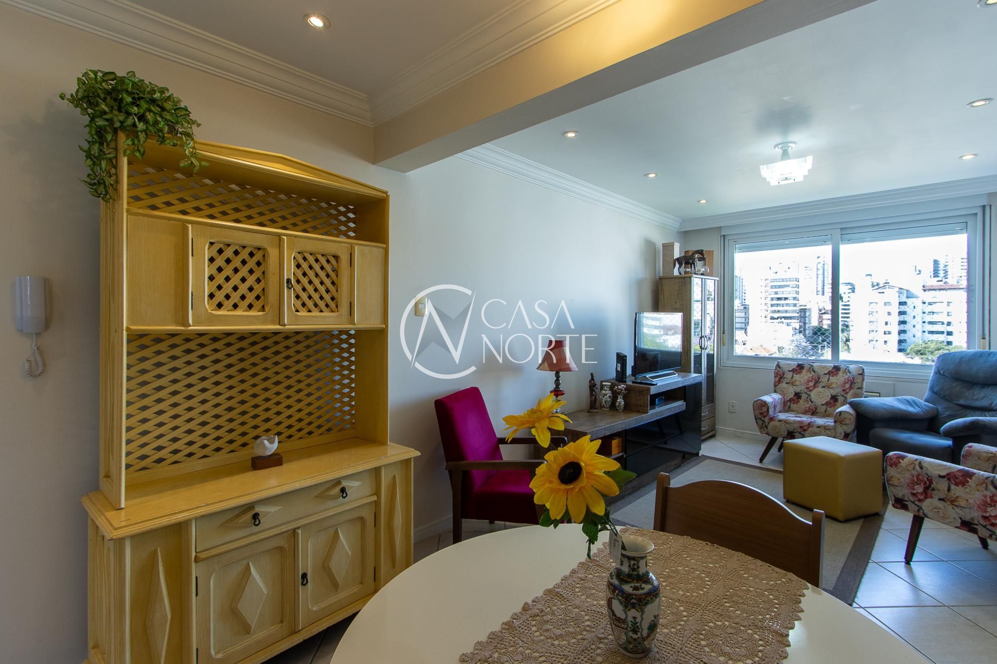 Duplex à venda com 2 quartos, 151m², 1 suíte, 1 vaga, Avenida Montenegro no bairro Petrópolis em Porto Alegre