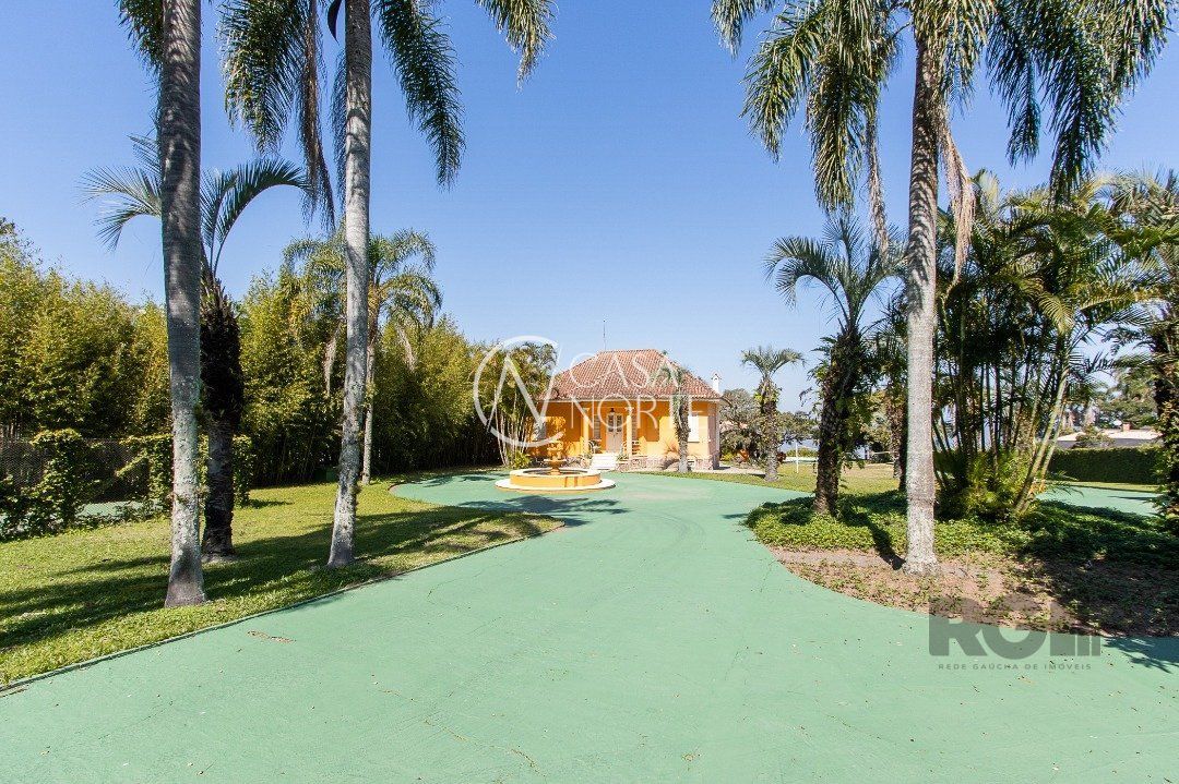 Casa à venda com 4 quartos, 482m², 2 suítes, 20 vagas, Estrada Retiro da Ponta Grossa no bairro Ponta Grossa em Porto Alegre