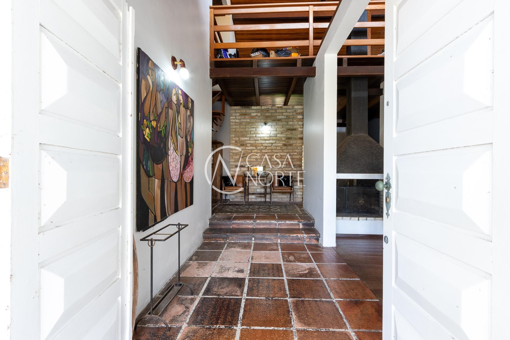 Casa à venda com 4 quartos, 367m², 2 suítes, 4 vagas, Rua Edgar Luiz Schneider no bairro Jardim Isabel em Porto Alegre