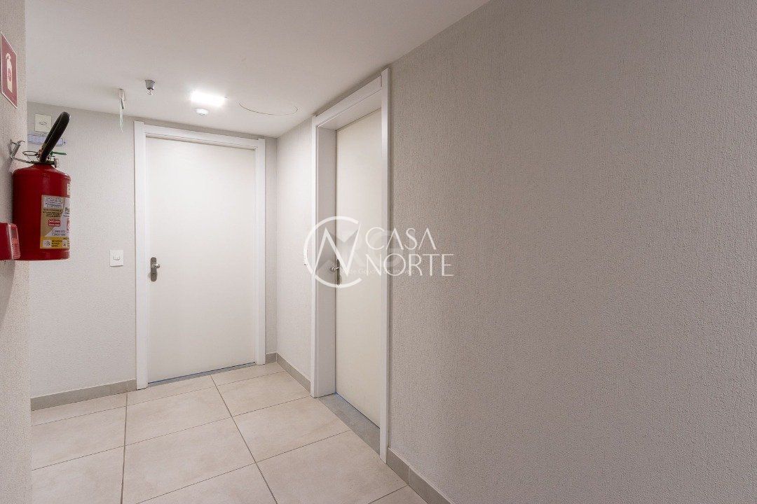 Sala Comercial à venda , 56m², 1 vaga, Avenida Icaraí no bairro Cristal em Porto Alegre