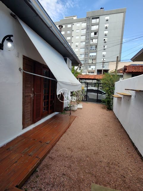 Casa à venda com 2 quartos, 60m², 2 suítes, 1 vaga, Wenceslau Escobar no bairro Tristeza em Porto Alegre