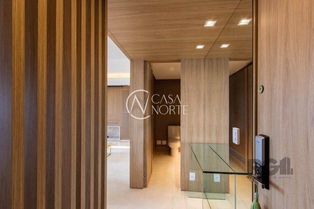 Duplex à venda com 3 quartos, 128m², 1 suíte, 3 vagas, Rua Coronel Claudino no bairro Cristal em Porto Alegre