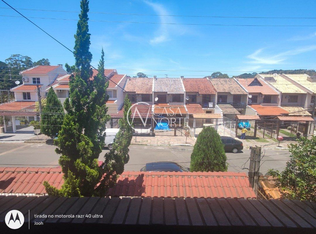 Casa à venda com 3 quartos, 135m², 1 suíte, 2 vagas, Rua James Bocacio no bairro Hípica em Porto Alegre