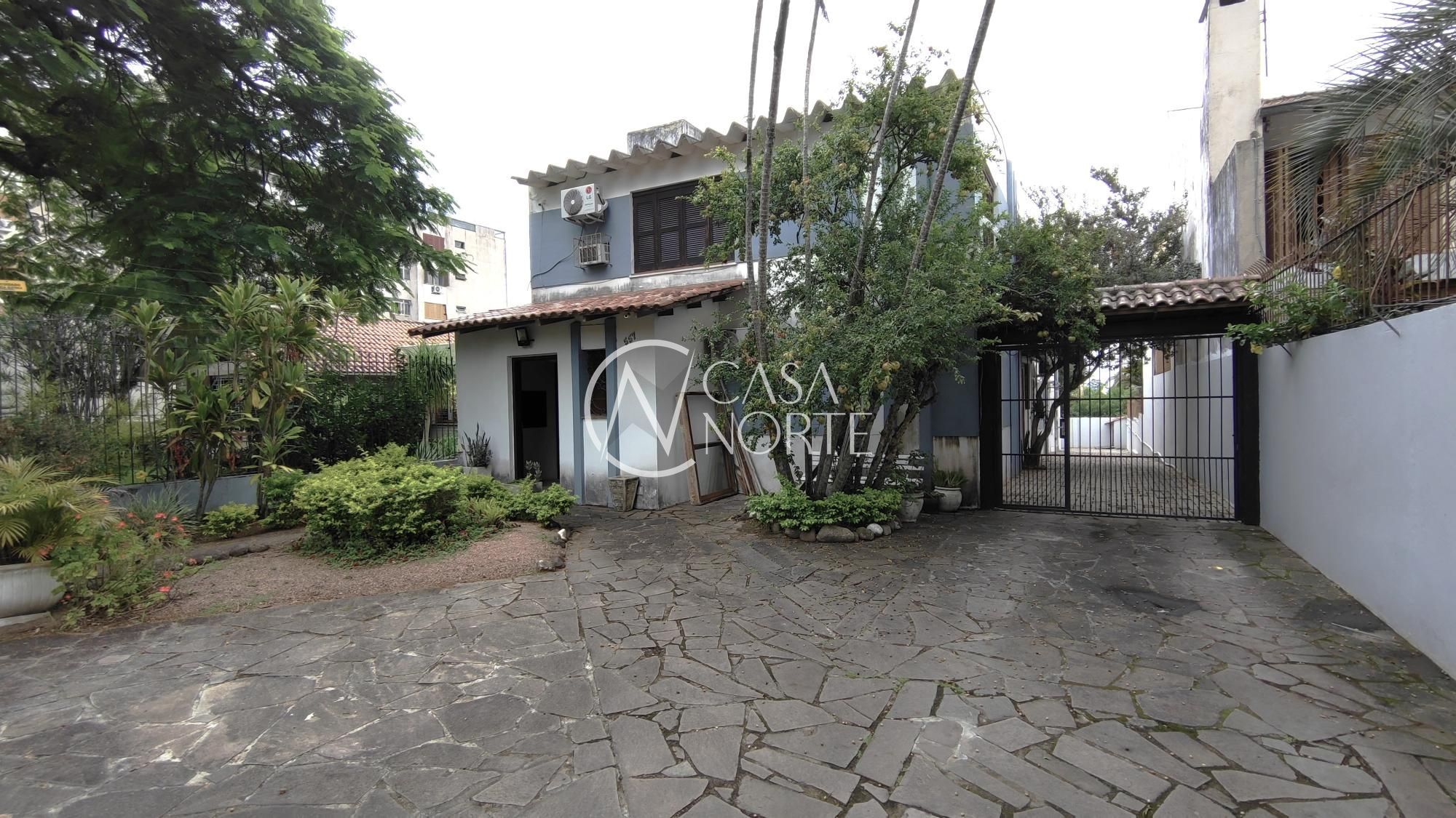 Casa de Condomínio à venda com 3 quartos, 116m², 1 vaga, Rua Jataí no bairro Cristal em Porto Alegre