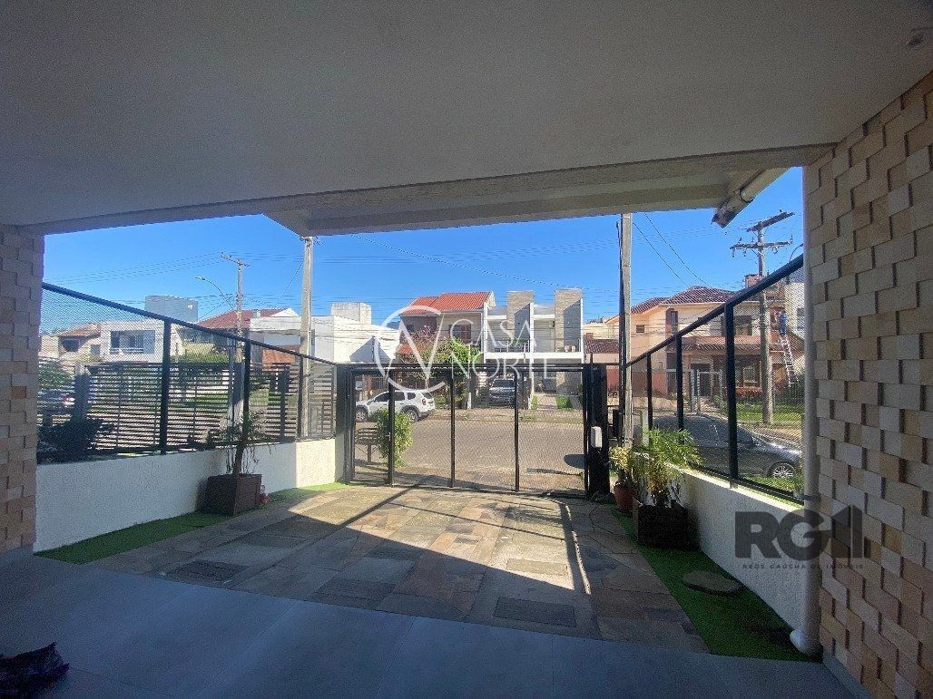 Casa à venda com 3 quartos, 190m², 1 suíte, 3 vagas, Rua Eroni Soares Machado no bairro Hípica em Porto Alegre