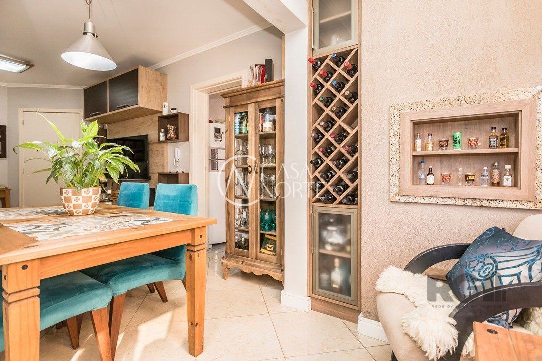 Apartamento à venda com 3 quartos, 70m², 1 vaga, Avenida da Cavalhada no bairro Cavalhada em Porto Alegre