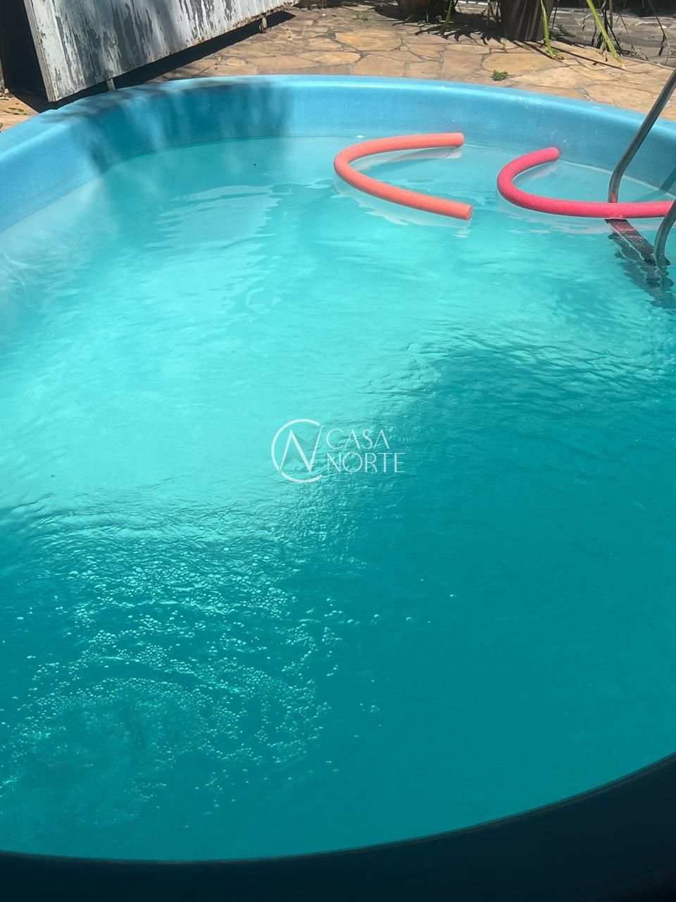 Casa à venda com 3 quartos, 100m², 1 suíte, 4 vagas, Rua Silvio Silveira Soares no bairro Cavalhada em Porto Alegre