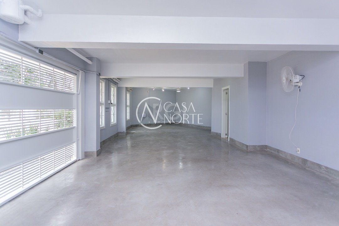 Casa à venda com 3 quartos, 288m², 3 suítes, 4 vagas, Rua Professor Xavier Simoes no bairro Sétimo Céu em Porto Alegre