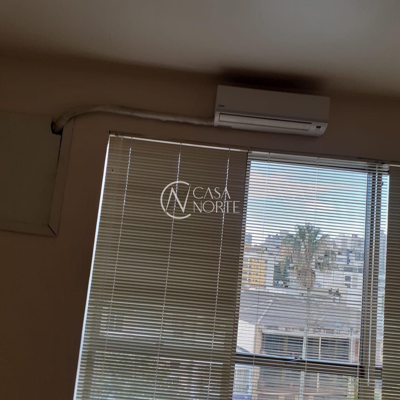 Sala Comercial à venda com 1 quarto, 30m², 1 vaga, Avenida Protásio Alves no bairro Petrópolis em Porto Alegre