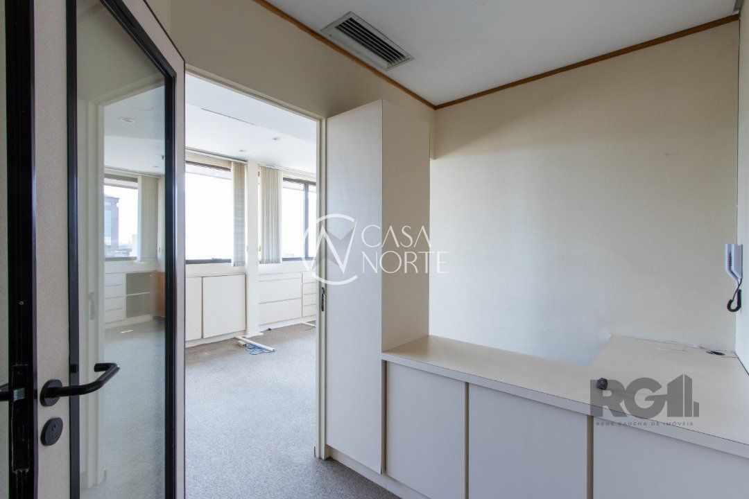 Sala Comercial à venda , 52m², Rua Antenor Lemos no bairro Menino Deus em Porto Alegre