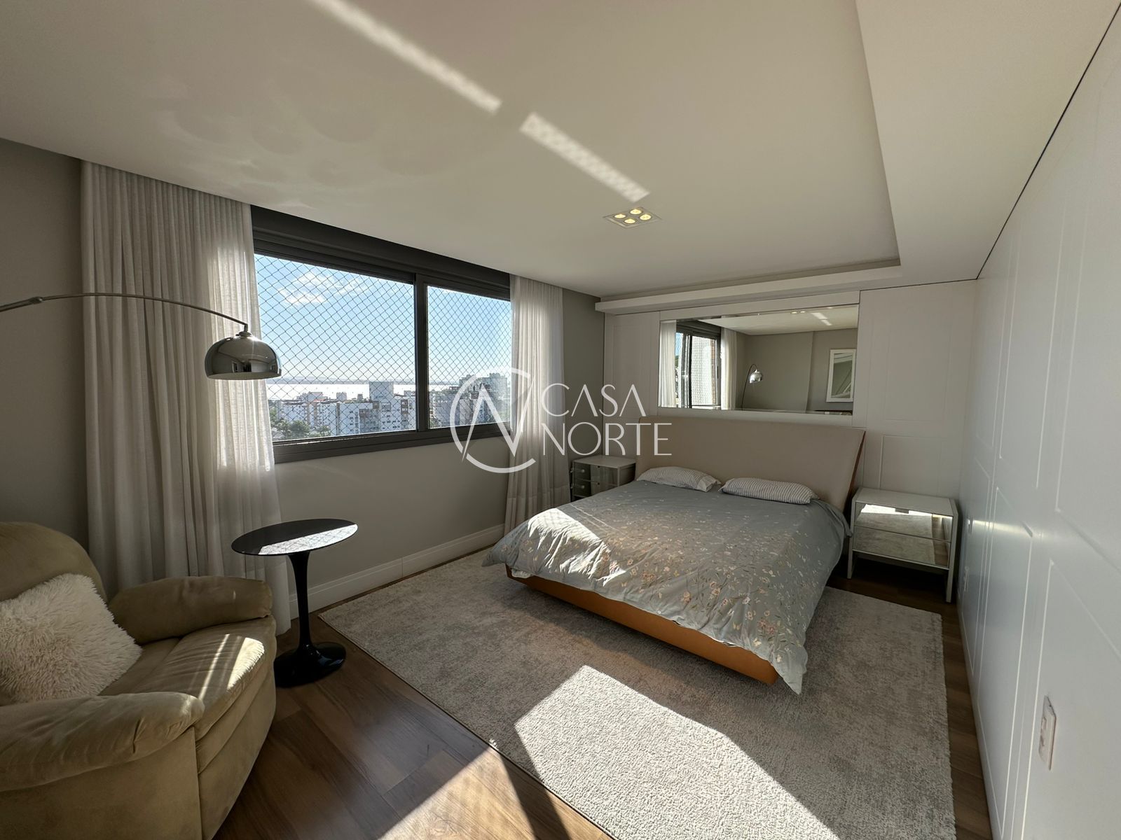 Apartamento à venda com 3 quartos, 217m², 3 suítes, 3 vagas, Travessa Nova Trento no bairro Tristeza em Porto Alegre