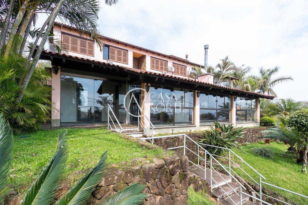 Casa à venda com 4 quartos, 500m², 1 suíte, 4 vagas, Rua Simao Bolivar no bairro Vila Conceição em Porto Alegre