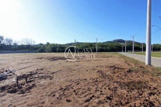Terreno à venda  com 388m², Estrada Jorge Pereira Nunes no bairro Campo Novo em Porto Alegre