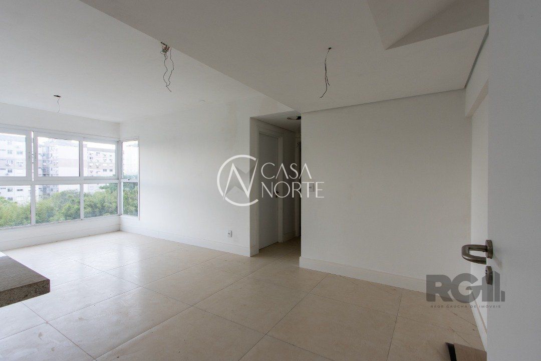 Apartamento à venda com 2 quartos, 71m², 1 suíte, 2 vagas, Rua Coronel Aristides no bairro Camaquã em Porto Alegre