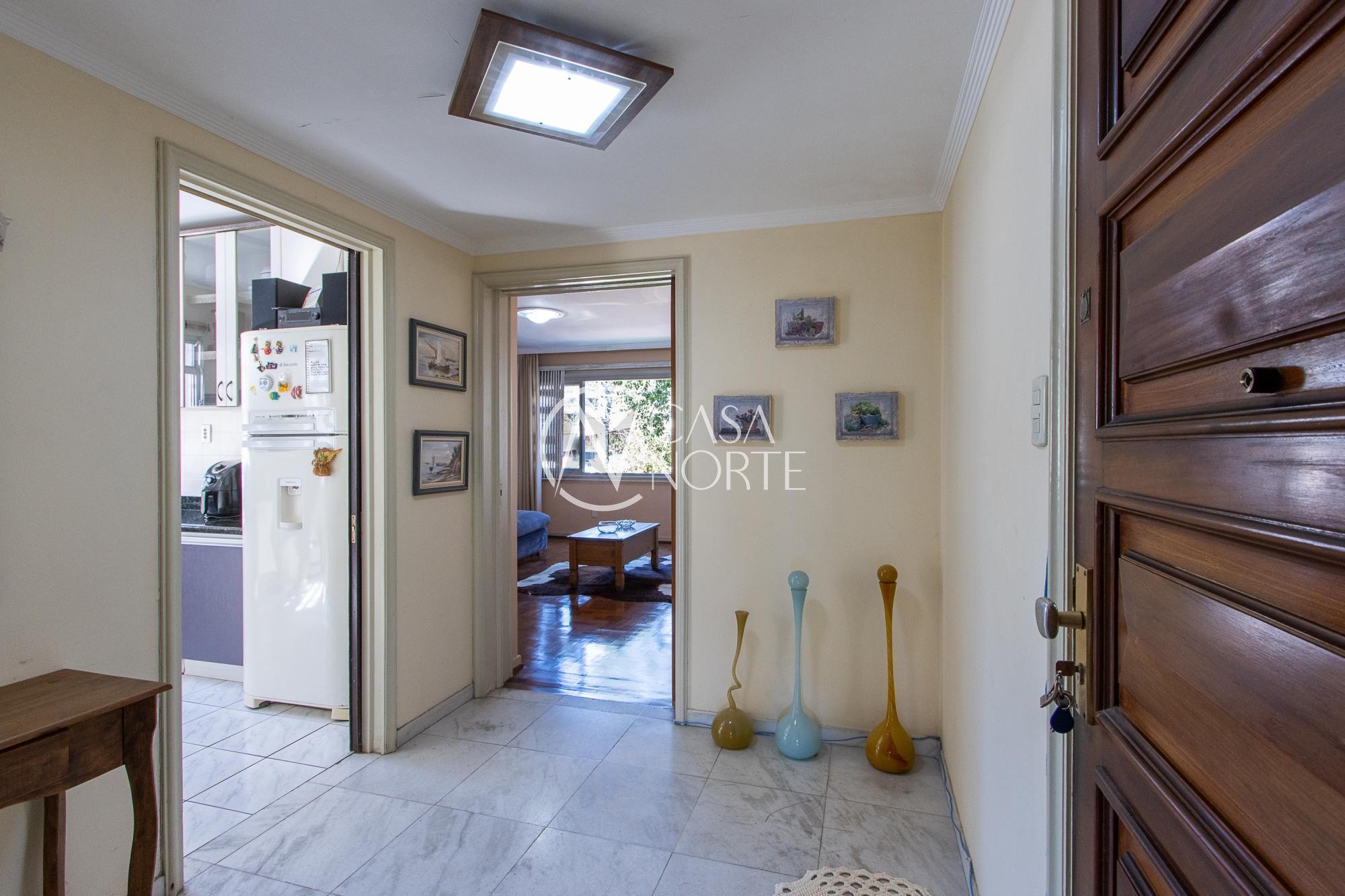 Apartamento à venda com 4 quartos, 132m², 1 suíte, 1 vaga, Rua Miguel Couto no bairro Menino Deus em Porto Alegre