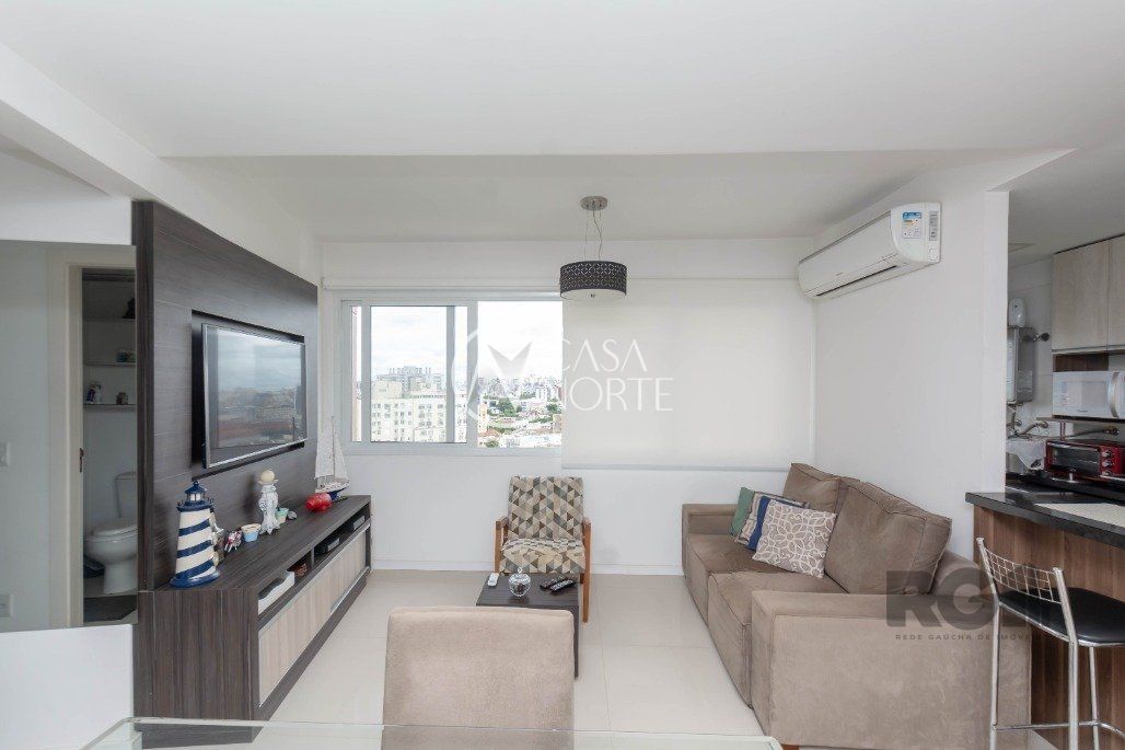 Apartamento à venda com 2 quartos, 53m², 1 suíte, 1 vaga, Avenida Florianópolis no bairro Azenha em Porto Alegre