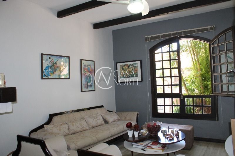 Casa de Condomínio à venda com 3 quartos, 156m², 1 suíte, 2 vagas, Avenida Cai no bairro Cristal em Porto Alegre