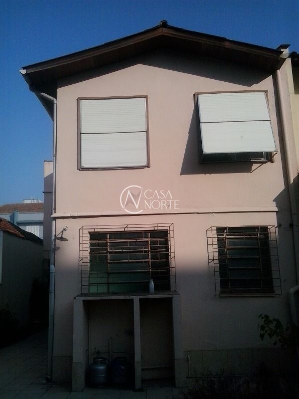 Casa à venda com 5 quartos, 250m², 6 vagas, Rua Comendador Rodolfo Gomes no bairro Menino Deus em Porto Alegre