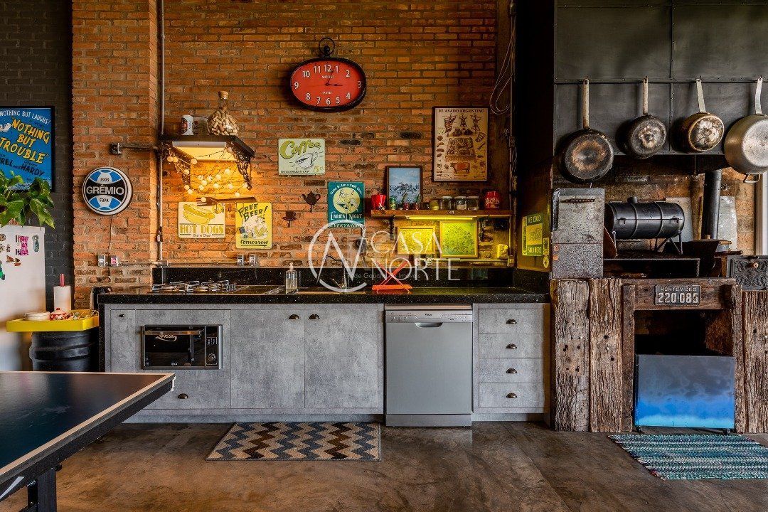 Casa à venda com 3 quartos, 300m², 3 suítes, 2 vagas, Rua Professor Antônio Davila no bairro Sétimo Céu em Porto Alegre