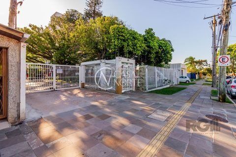 Apartamento à venda com 2 quartos, 61m², 1 suíte, 1 vaga, Travessa Escobar no bairro Camaquã em Porto Alegre