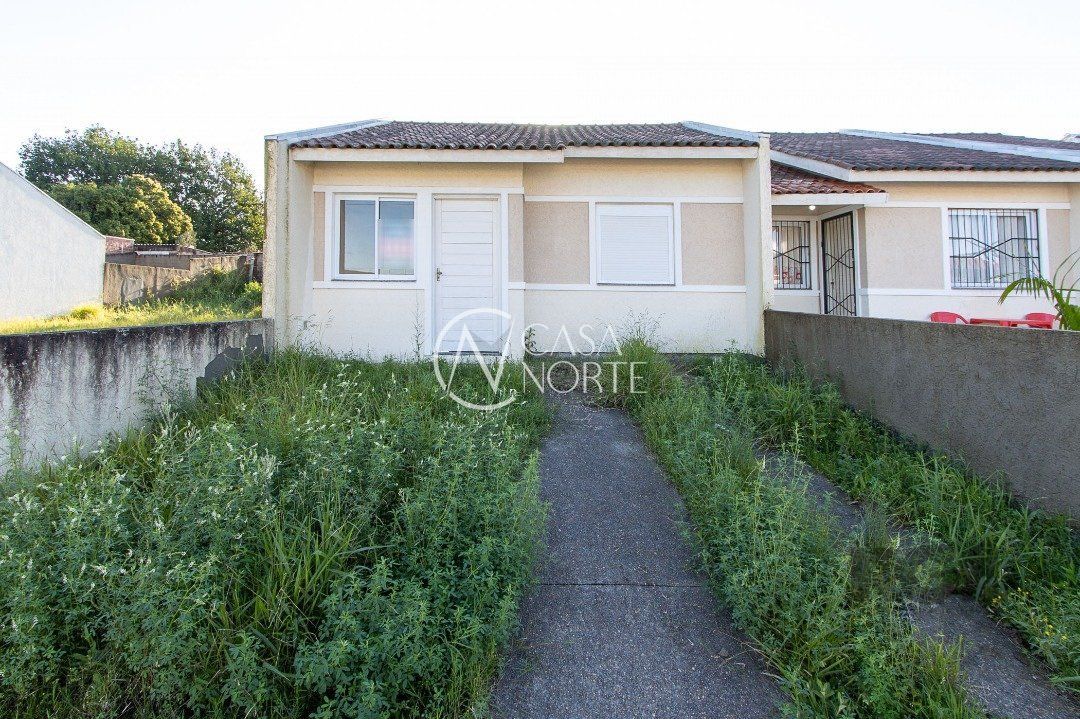 Casa à venda com 2 quartos, 53m², 2 vagas, Rua Nair Garcia Martins no bairro Restinga em Porto Alegre