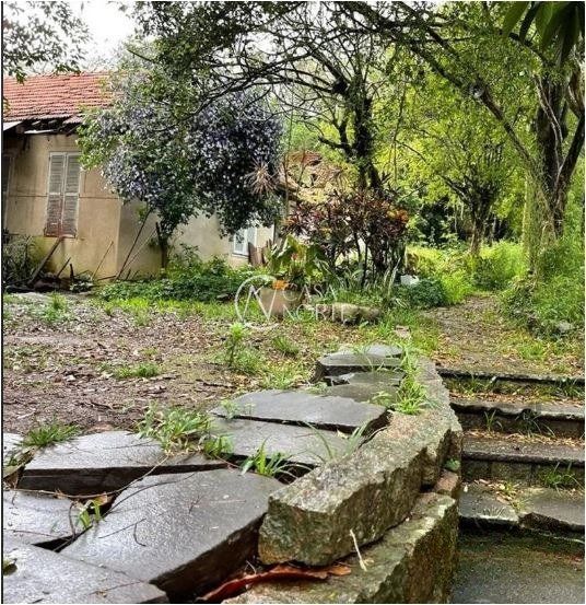 Terreno à venda  com 2378m², Rua Landel de Moura no bairro Tristeza em Porto Alegre